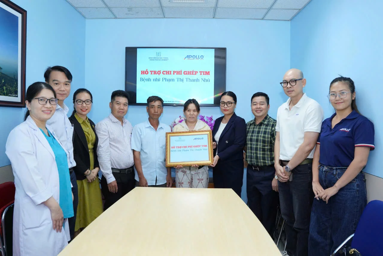 https://static.quochuyanhcorp.vn/22325/Apollo cho đi là còn mãi/z6946801183707_0c4973ac8ba913b45d17cced2755b17d.jpg