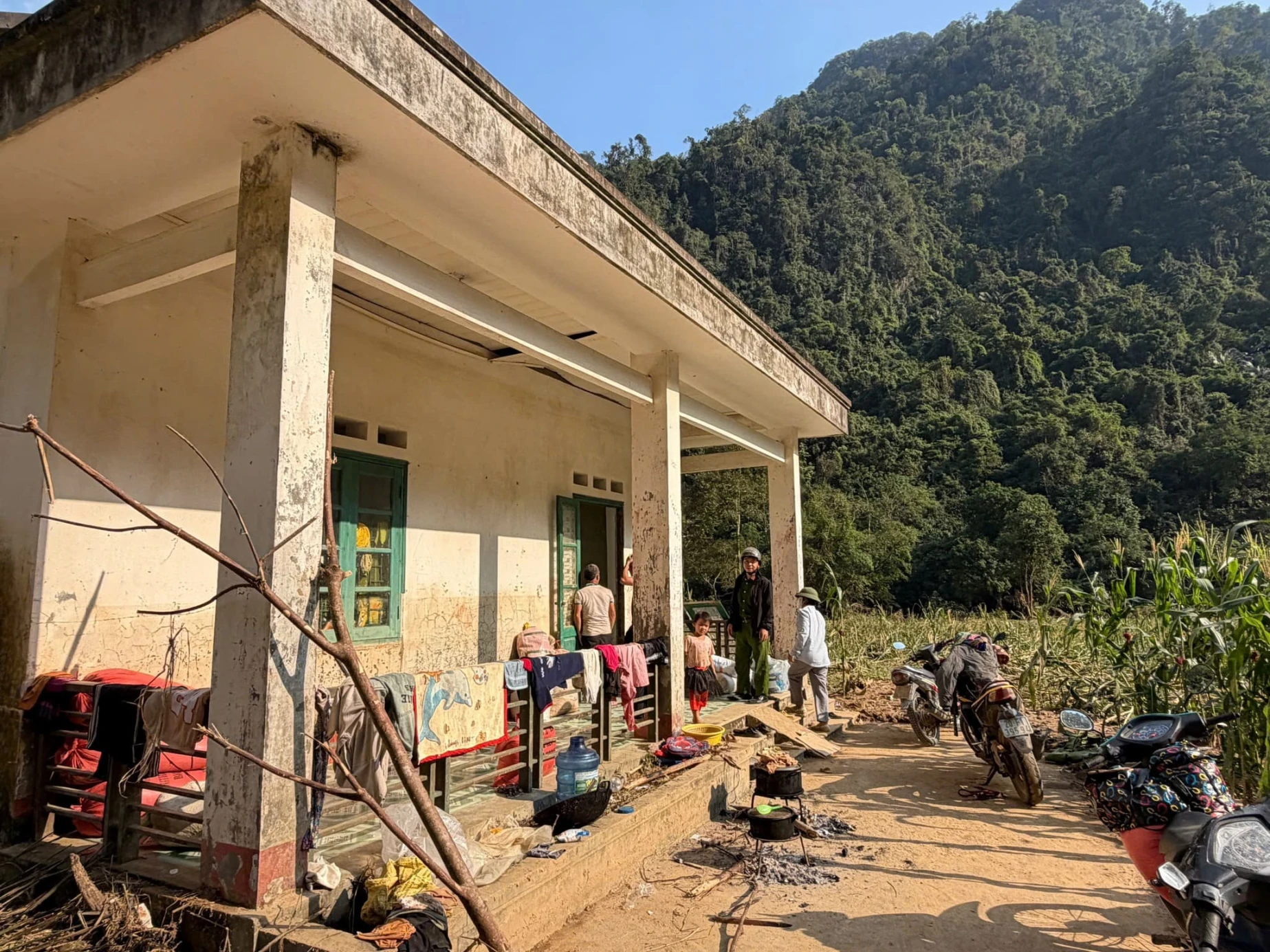Căn nhà của bà con tại xã Dân Tiến sau bão