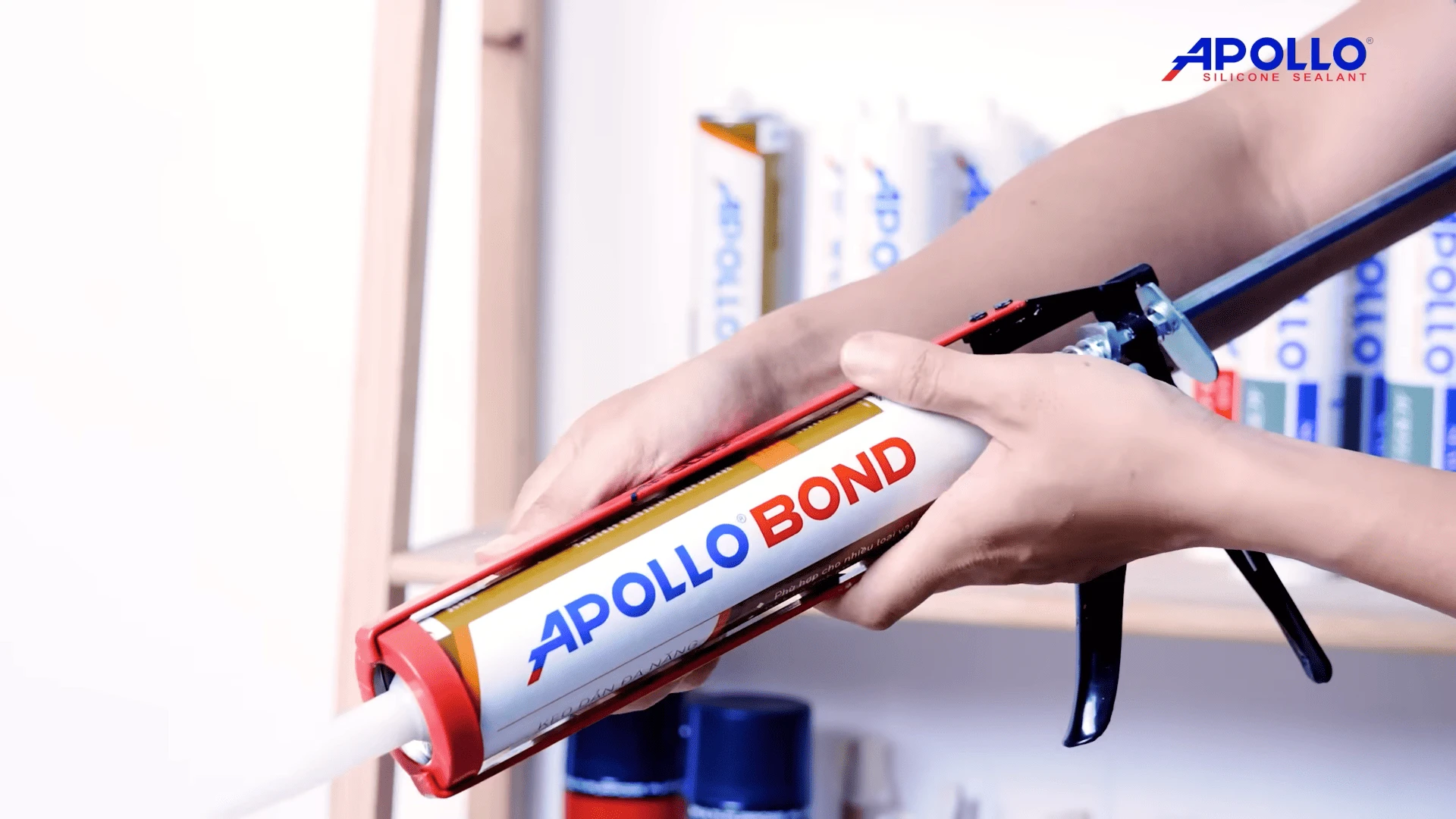 keo dính đa năng Apollo Bond kết dính hiệu quả mọi loại vật liệu xây dựng