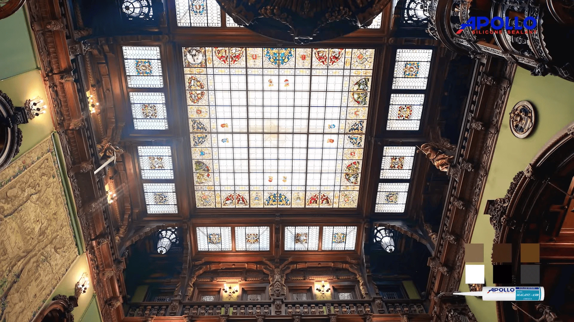 Khi dán các mảnh kính đa dạng màu sắc bằng keo Apollo A300 sẽ tạo hiệu ứng ánh sáng sống động và rực rỡ