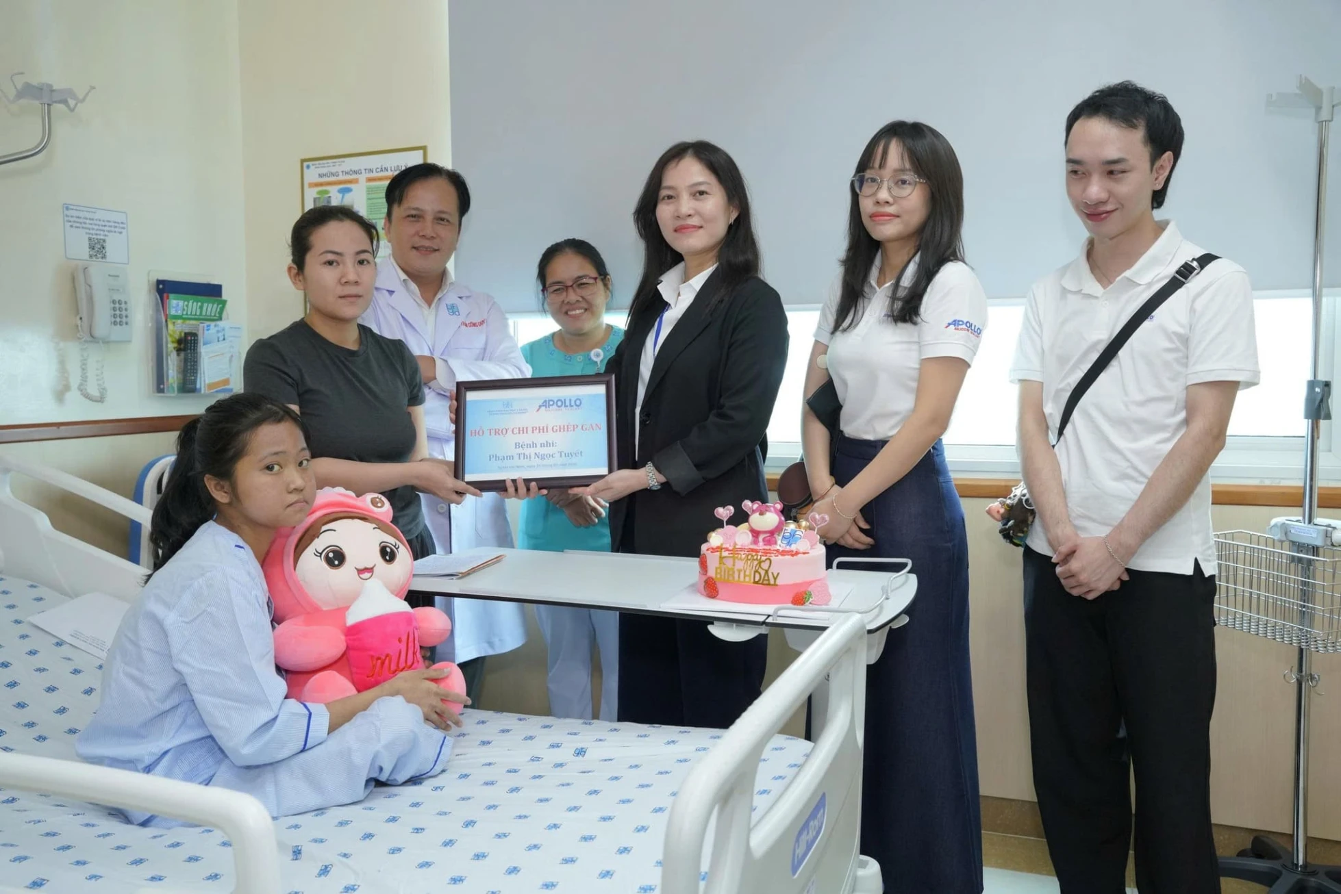 Cuộc gặp gỡ giữa Apollo Care cùng bé P.T.N.T và gia đình, với mong muốn tiếp thêm động lực trên hành trình điều trị