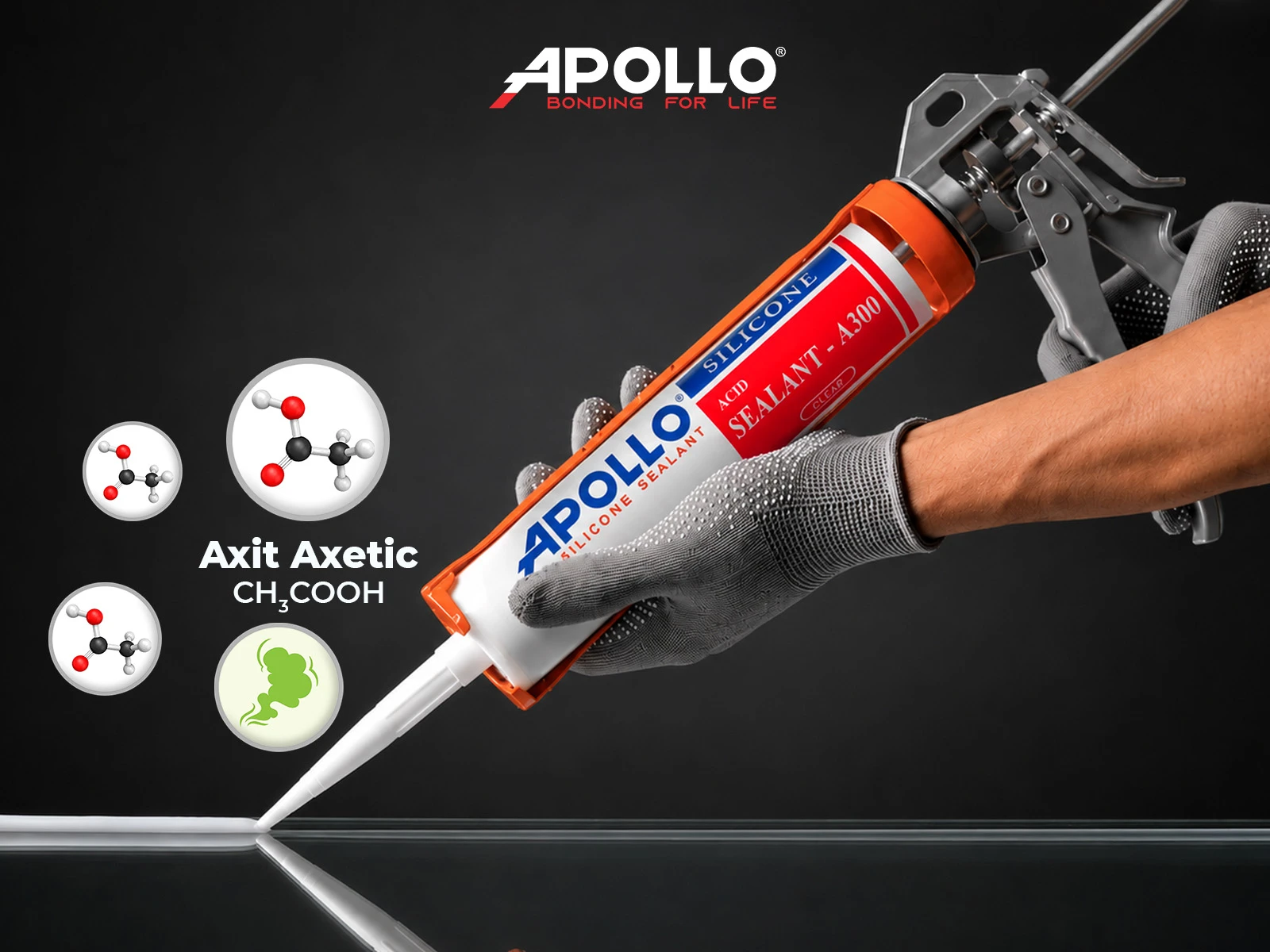 Khi thi công, keo silicone axit sẽ giải phóng axit axetic tạo ra mùi chua nhẹ, do đó cần đảm bảo không gian thông thoáng