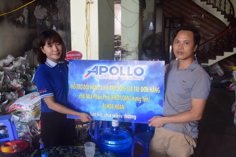 Apollo Silicone gắn kết, chia sẻ yêu thương và hỗ trợ Nhà phân phối Khởi Loan (Hưng Yên) bị hỏa hoạn