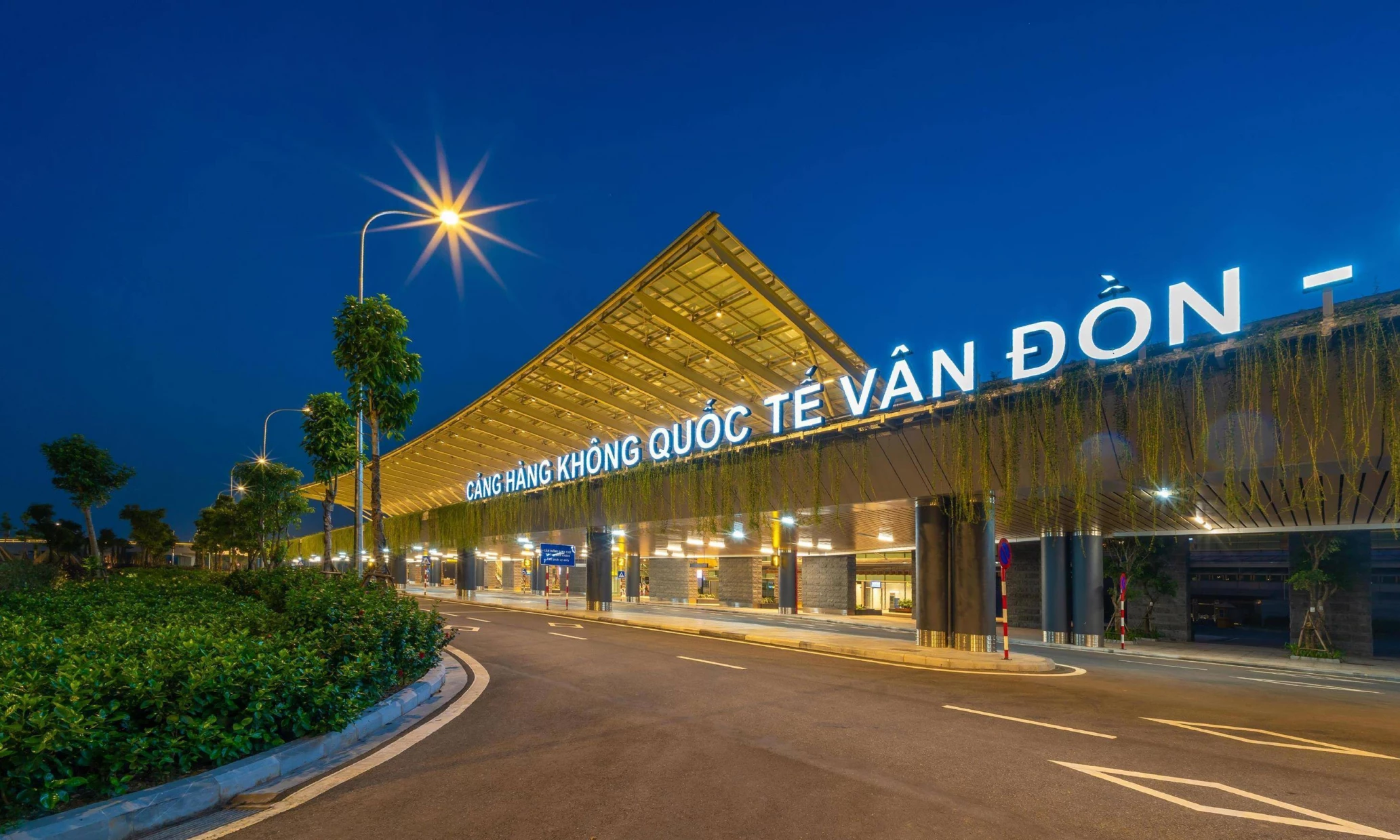 Van Don International Airport
