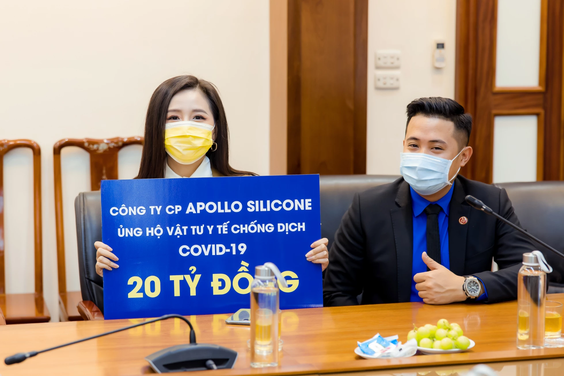 APOLLO SILICONE donated 20 billion VND to support the Government's COVID-19 prevention fund