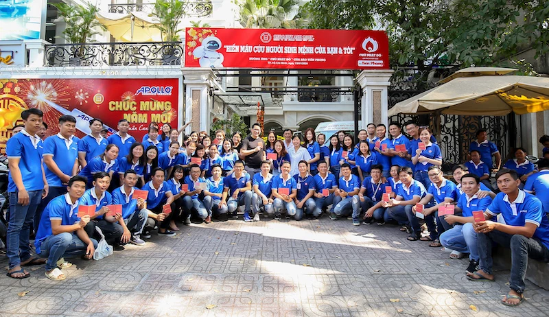 Quoc Huy Anh Corp joined “The Red Sunday” Campaign of Tien Phong News