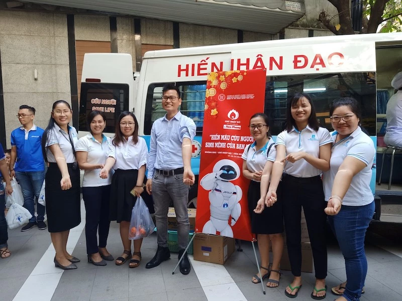 Quoc Huy Anh Corp joined “The Red Sunday” Campaign of Tien Phong News