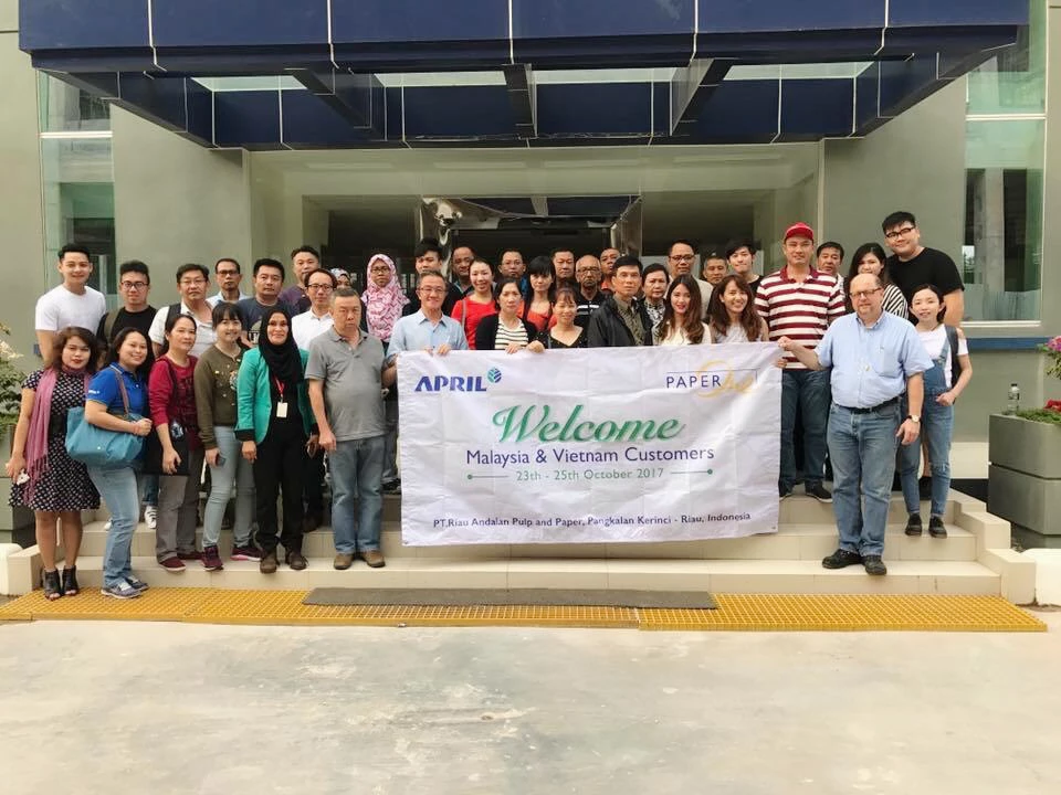 Quoc Huy Anh & trip to Paperone factory in Indonesia