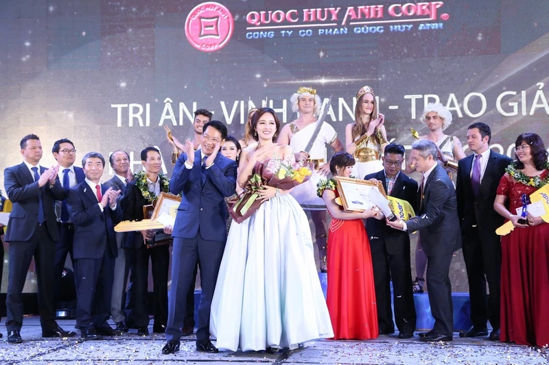 Tiệc Tri Ân 2016 – Đêm của niềm vui và dạt dào yêu thương